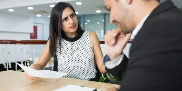 Questions to Ask Before Hiring a Crash Claim Attorney